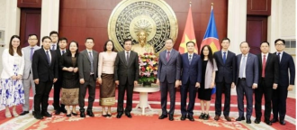 Lao diplomatic missions in China, France congratulate Vietnam on National Day